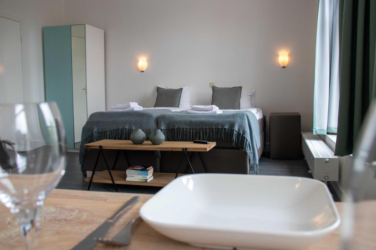 The Town Hotel Studios Appartments Zuidzande Luaran gambar
