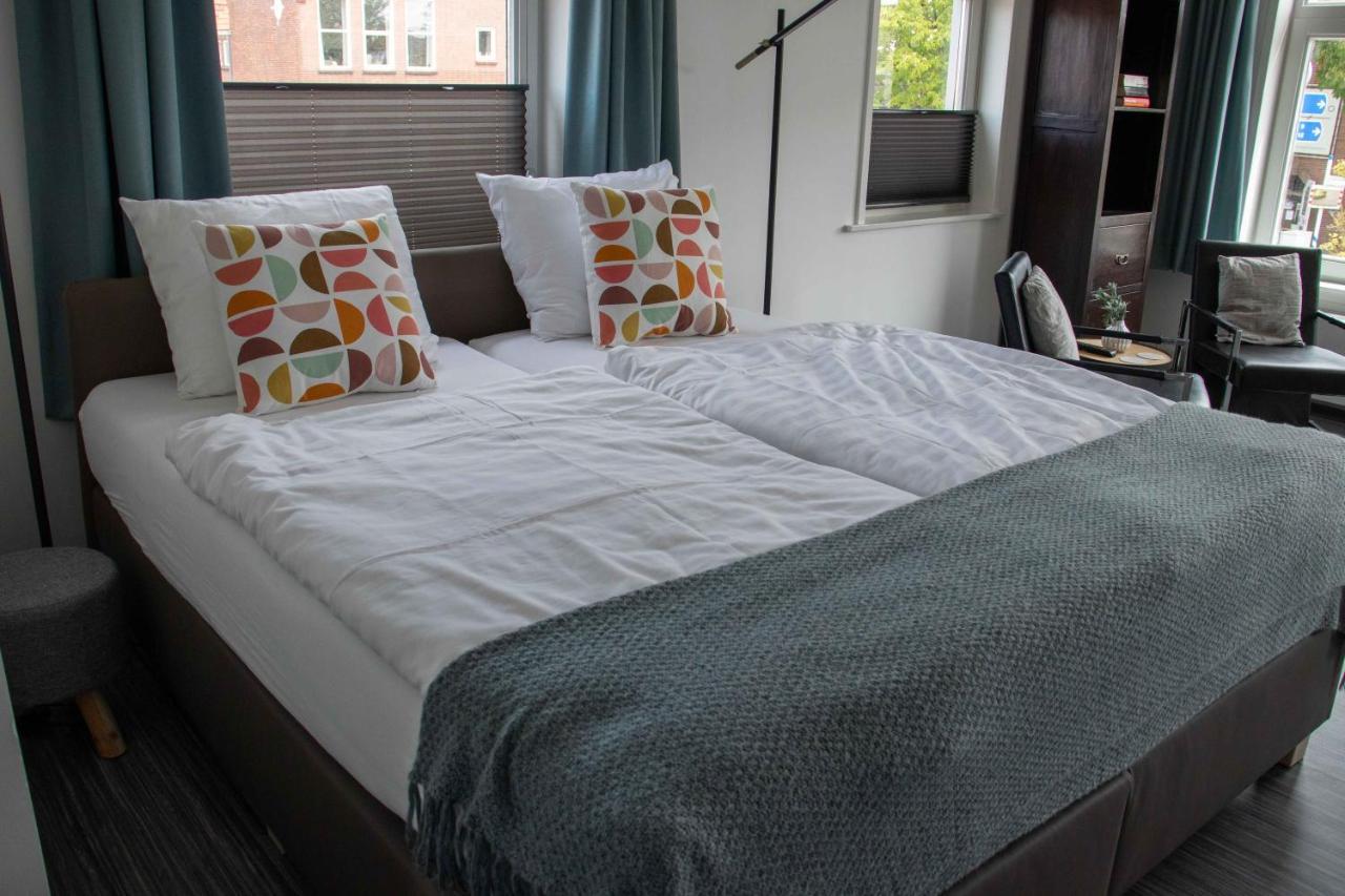 The Town Hotel Studios Appartments Zuidzande Luaran gambar